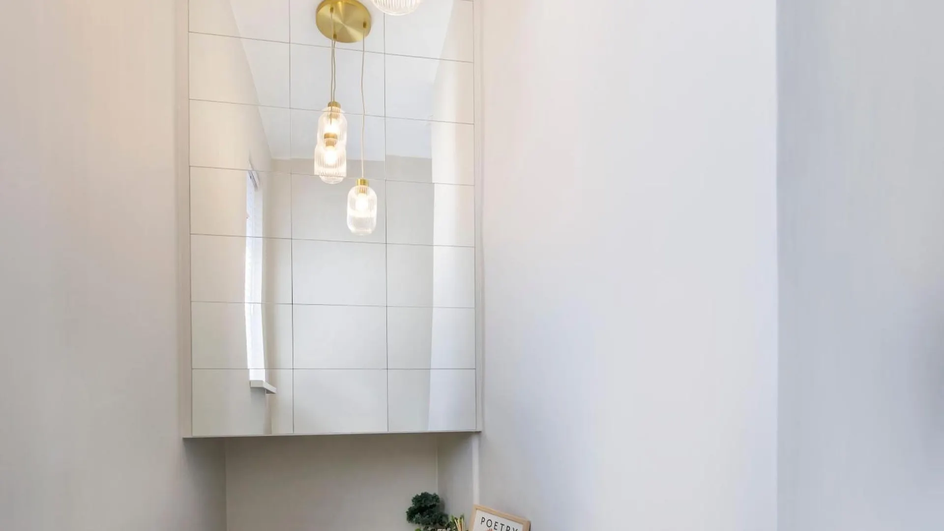 The Dodsworth Modern 4 Bedroom House, Sleeps 8 York